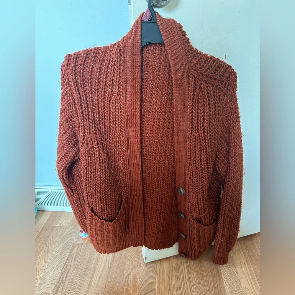 Cardigan - Picture 1 of 1